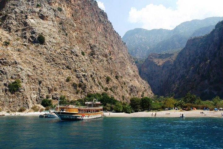 Oludeniz Bootsfahrt ins Schmetterlingstal und zur Nikolausinsel ab Fethiye