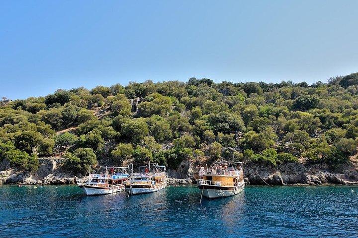 Oludeniz Bootsfahrt ins Schmetterlingstal und zur Nikolausinsel ab Fethiye
