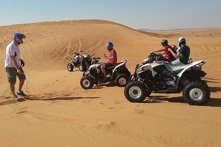 Quad Radtour mit Abend Safari Dubai