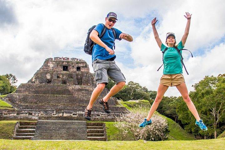 Private Xunantunich Mayan Ruin Tour vanuit Belize City