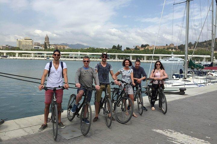 Destaques e tesouros da excursão de bicicleta pela cidade de Málaga