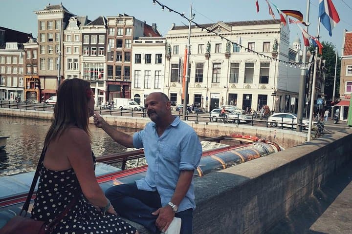 LGBTQI History Tour of Amsterdam in Small-Group