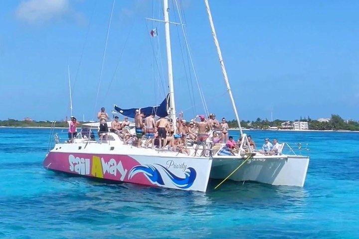 Party On Sailing Cruise nach Isla Mujeres von Cancun