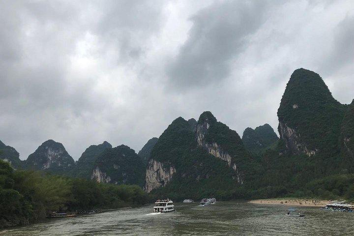 Visite privée: excursion d'une journée à Yangshuo au départ de Guangzhou en train à grande vitesse