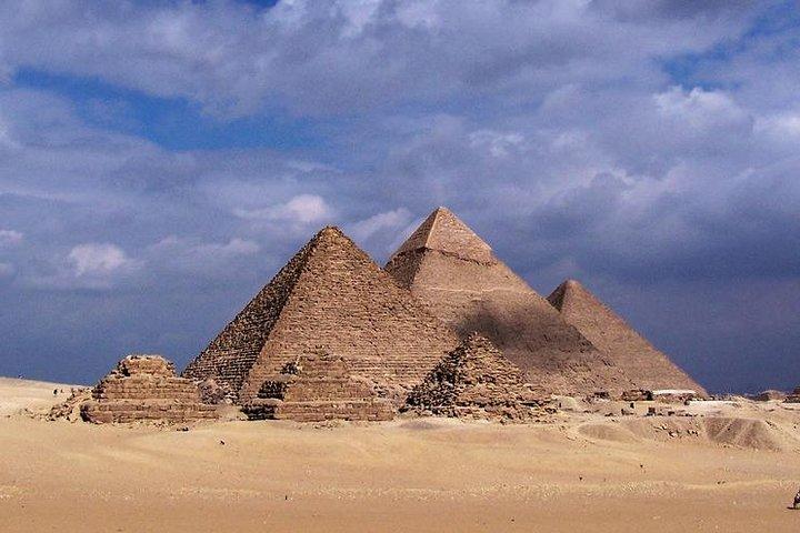 Visite d'une journée complète des pyramides Sakkara, Dahshur et Giza, déjeuner compris