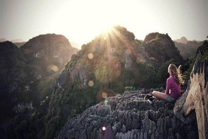 Ninh Binh-Hoa Lu-Tam Coc - Grotta di Mua - Escursione sulla montagna del drago Tour di 1 giorno