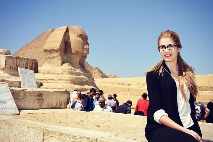 Private Day Tour Giza Pyramids, Sphinx, Memphis, and Saqqara