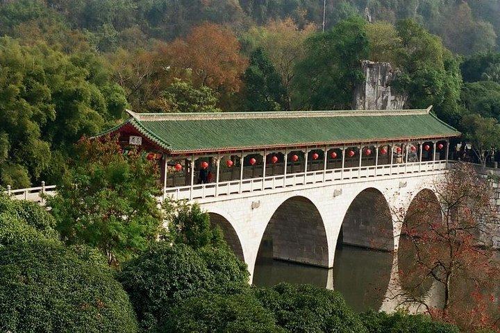 Tour Privado de Dia Inteiro pelos Destaques da Cidade de Guilin