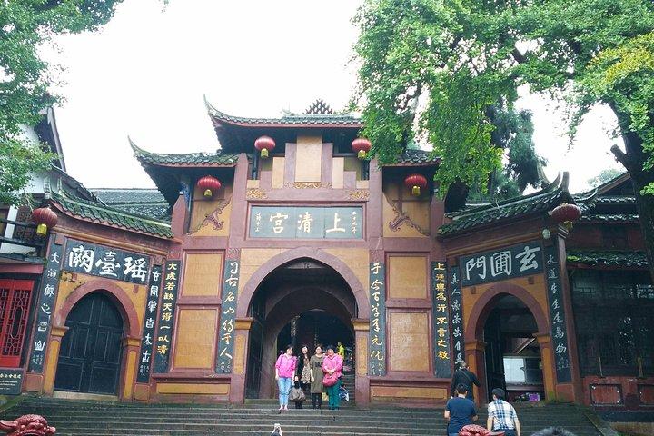 Taoist Qingcheng Mountain og Dujiangyan Irrigation System Day Trip