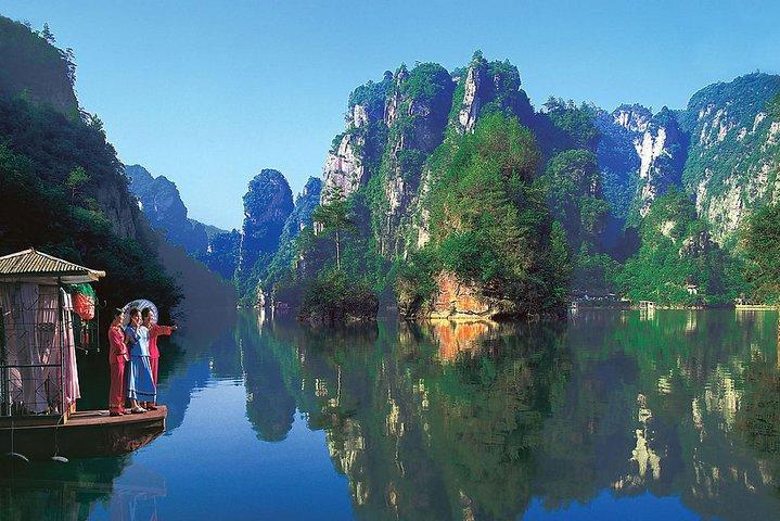 Privat tur til Zhangjiajie Grand Canyon Glass Bridge og Baofeng Lake