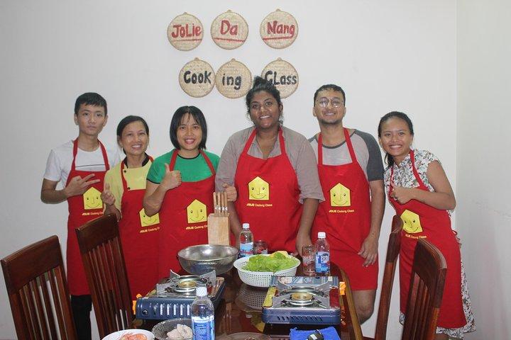 DaNang Farm-to-Table Cooking Class with Market and Coffee Tasting