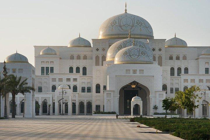 Abu Dhabi Full Day City con visita alla Grande Moschea, Ferrari World Stop