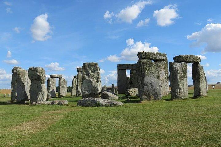 Tour privado a Stonehenge y Bath