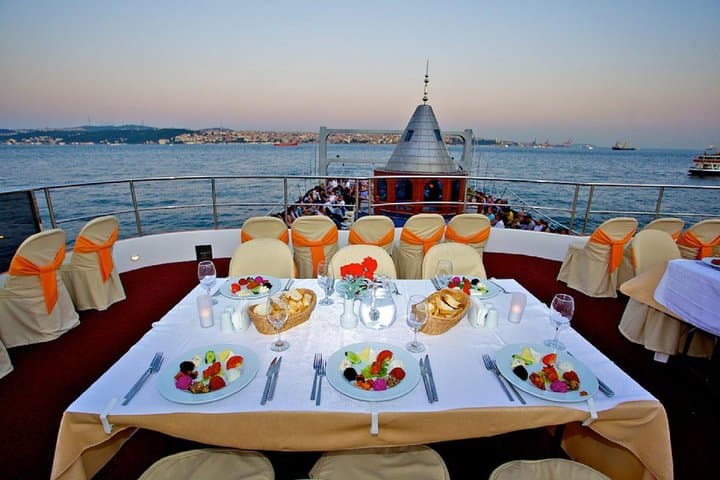 Dinner Cruise by Night on Bosphorus with a Traditional Show