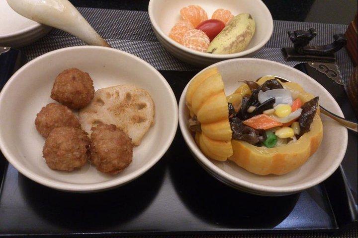 Excursão privada de um dia: Mountain Huashan com comida local