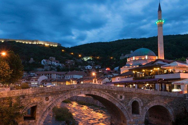 Transferir Skopje para Tirana com passeio de meio dia em Prizren, Kosovo