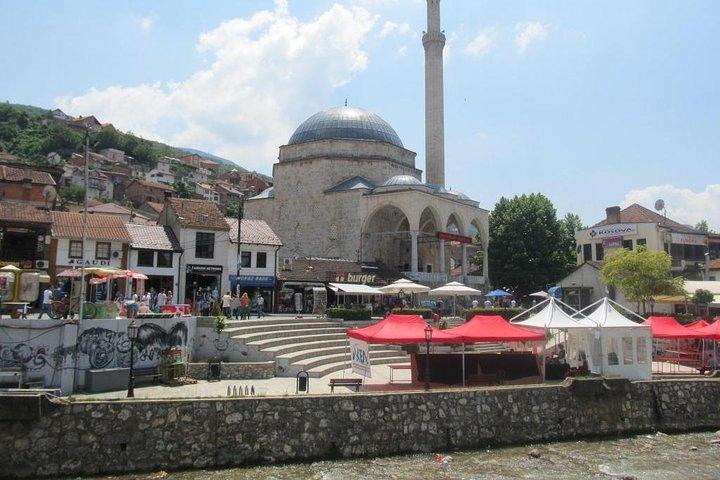 Transferir Skopje para Tirana com passeio de meio dia em Prizren, Kosovo