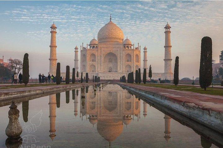 Private Tour: Taj Mahal Sunrise and Sunset Tour