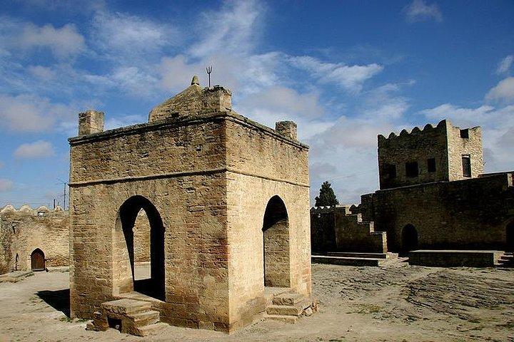 Absheron Highlights Private Tour : Ateshgah, Yanardag & Mardakan