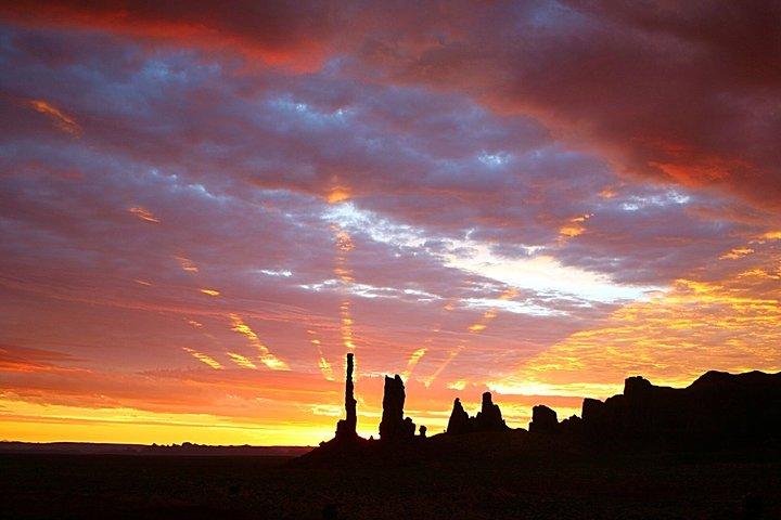 3.0 Stunden Monument Valley Sonnenaufgang oder Sonnenuntergang 4×4 Tour