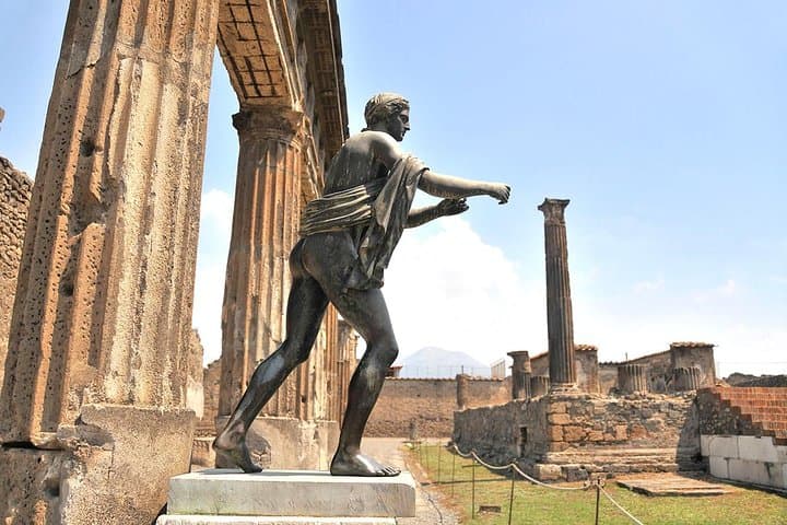 Skip-the-line Ancient Pompeii Highlights Exclusive Tour with Local Private Guide