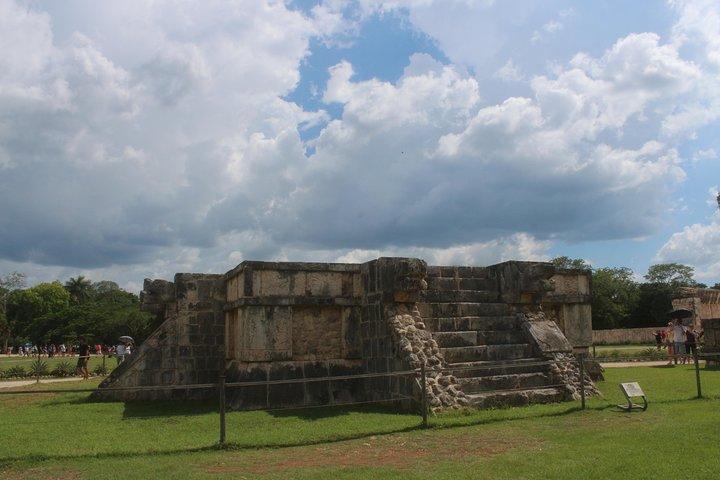 Chichen Itza et Ekbalam avec baignade dans les cénotes de Cancún
