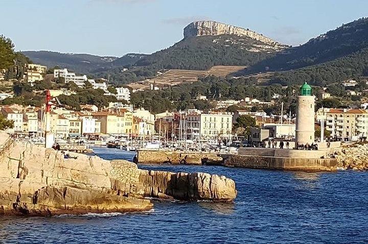 MARSEILLEショアエクスカーション:プロヴァンスエクスとカシスの味
