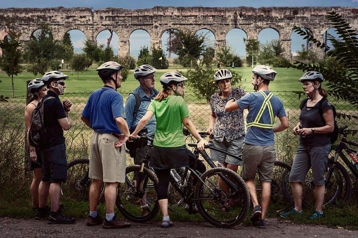 Rome EBike Tour: Appian Way, Catacombs & Roman Aqueducts