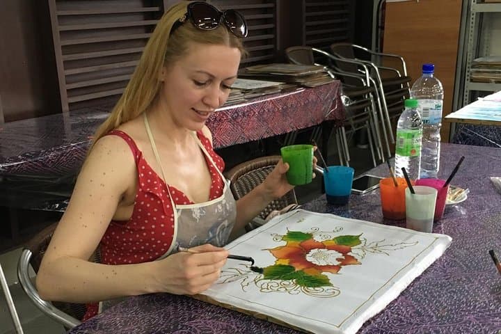 Malaysian Batik Experience-Handkerchief