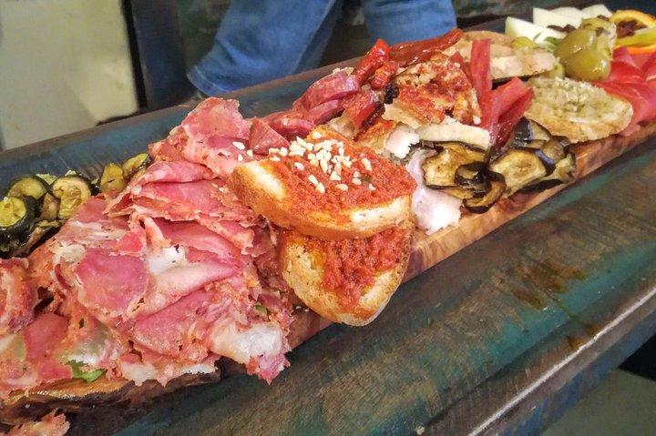 Trastevere: Private Essens- und Weintour mit fachkundigem Reiseleiter