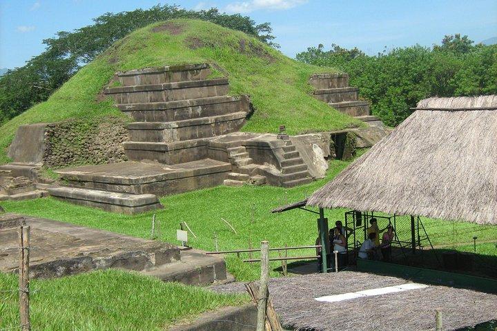 Ruines mayas : Joya de Ceren, San Andres, Tazumal, Chalchuapa, Lac