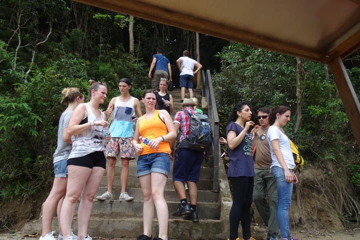 Day Tour Aborigine Village @ Rainforest Taman Negara + Batu Caves