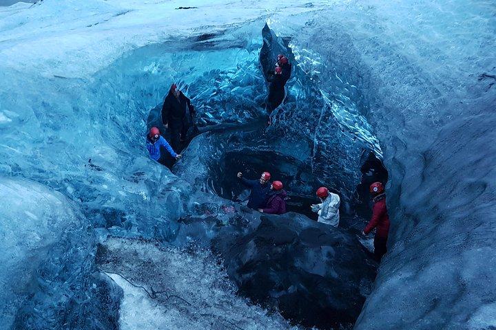 Crystal Blue Ice Cave Abenteuer