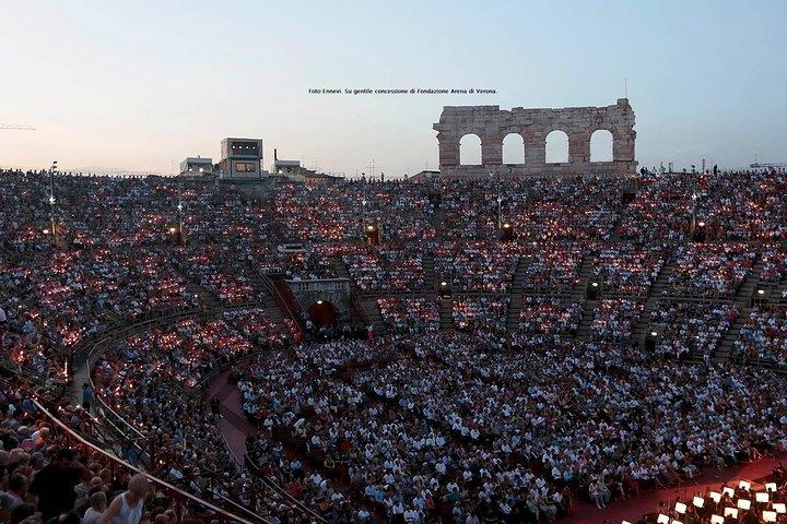 Transfer do Lago Garda para a Arena de Verona e o Opera Ticket