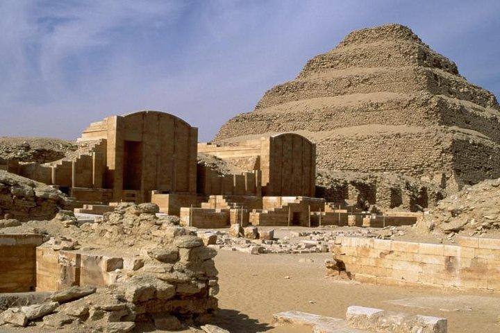 Visita às Pirâmides de Gizé, Memphis, Saqqara e Dahshur