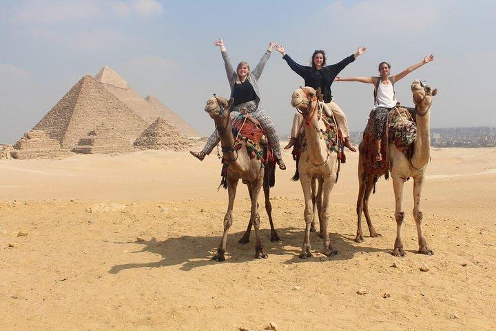 Upptäck mysterierna av pyramiderna i Giza & Sakkara & Dahshur med guide