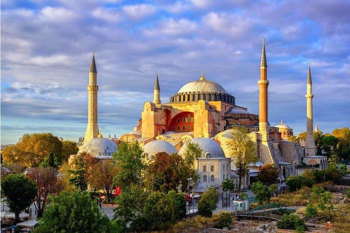 Small Group Full-Day Istanbul Old City Tour with Lunch & Tickets
