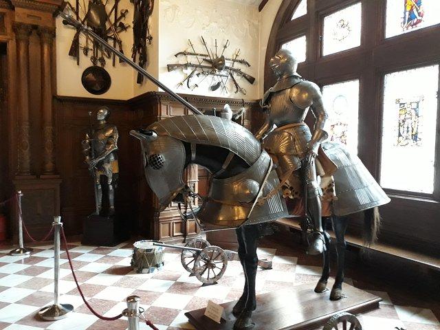 Dracula Castle & Peles Palace Tour från Bukarest Inklusive Brasov Old Town