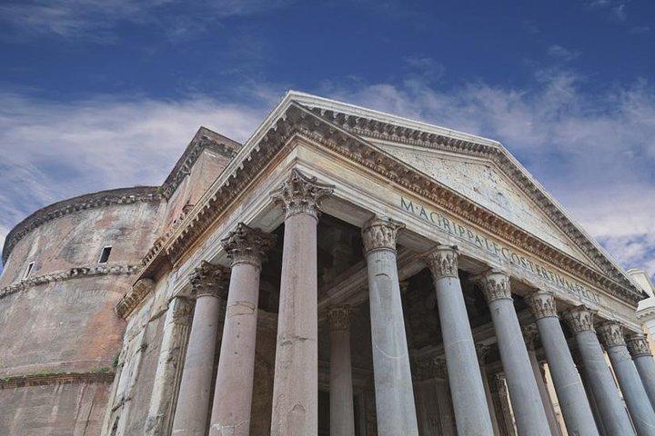 Tour a piedi serale di 3 ore a Roma: piazze e monumenti