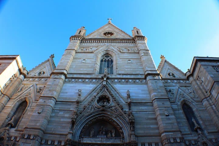 Best of Naples Full-day Food Tour with Guided City Sightseeing & Wine Tasting