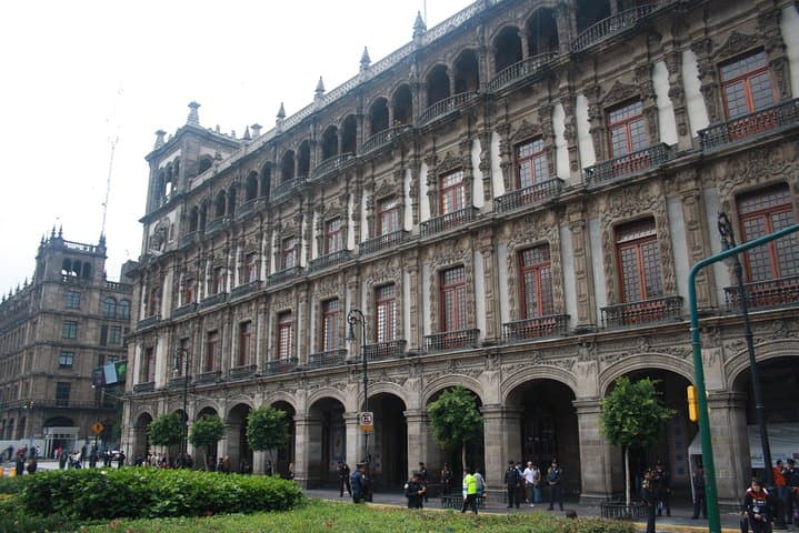 MX CITY Private Tour of the historic center and visit of the ANTHROPOLOGY MUSEUM