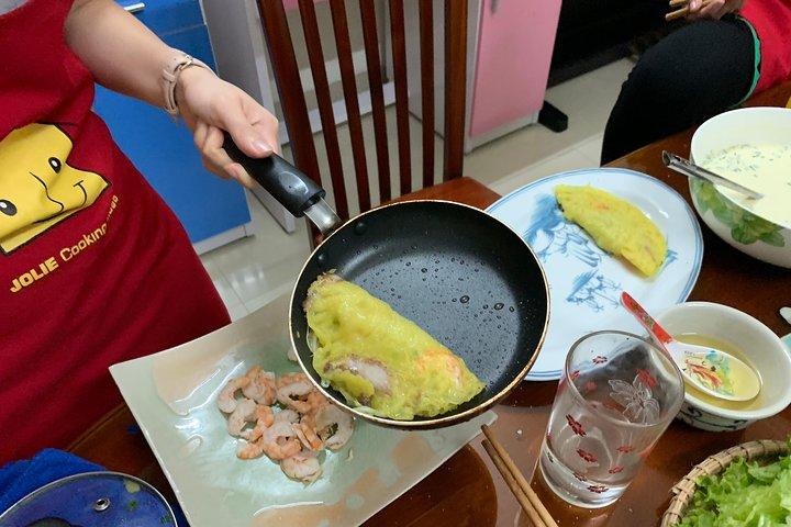 DaNang Farm-to-Table Cooking Class with Market and Coffee Tasting
