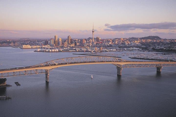 7 - Day North to South Island Grand Tour - Auckland to Queenstown