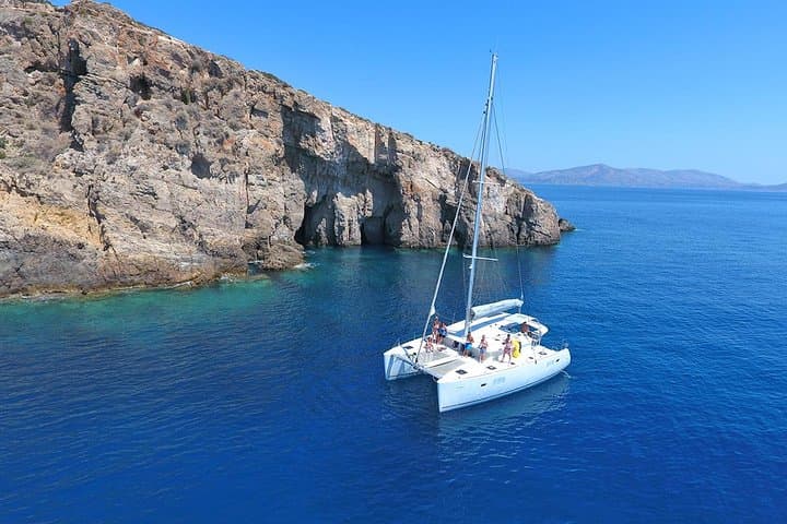 Luxury Catamaran Cruise Including pickup and Traditional Food