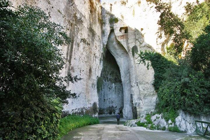 Neapolis Park, Syracuse