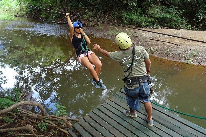 Tamarindoからの熱帯雨林キャノピーツアー:Zipline、Hanging Bridge