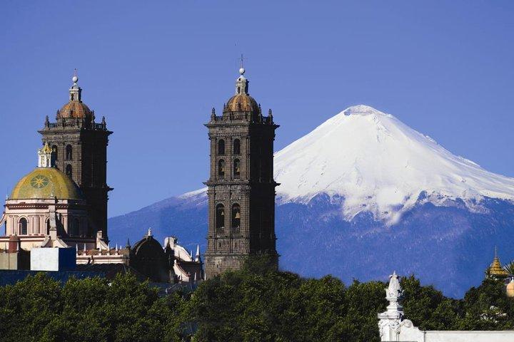Private Day Tour naar Puebla City, Cholula en Cuexcomate