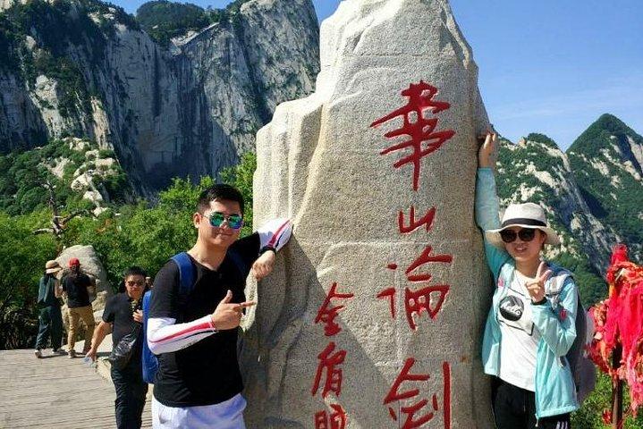 Excursão privada de Huashan Mountain com entrada e volta Cabo
