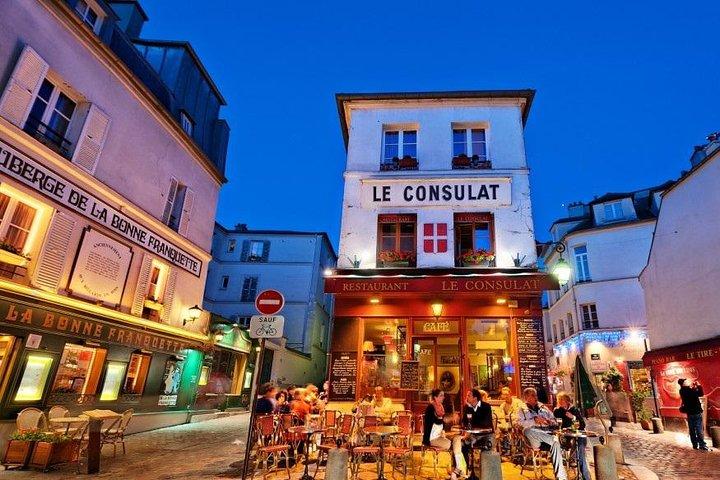 Montmartre från Moulin Rouge till Sacré Coeur Night Tour med ett glas champagne