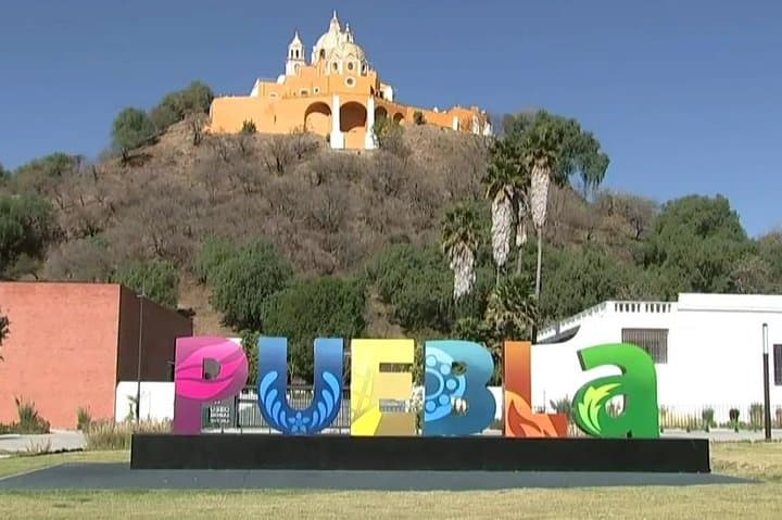 PUEBLA historic colonial center and CHOLULA neighborhood Private day tour